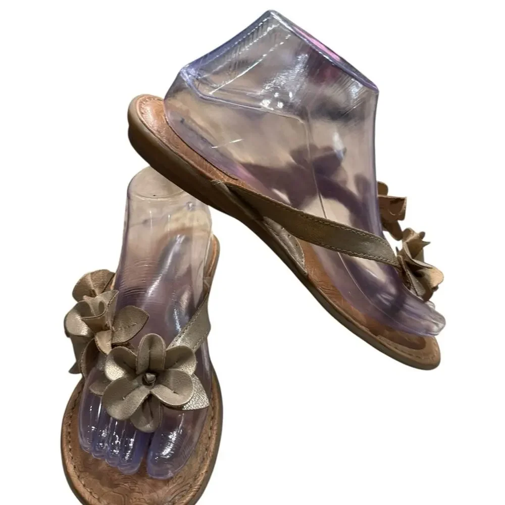 BOC Gold Floral Embellished Leather Thong Sandals Womens Size 7